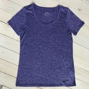Nike Women's Purple Short Sleeve Dri-Fit T-shirt Small